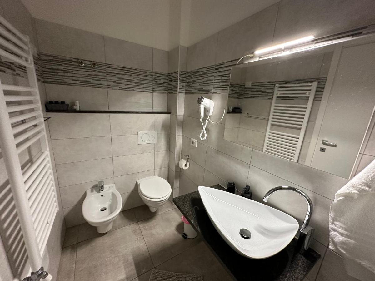 B&B La Magnolia Caprino Veronese Exterior foto